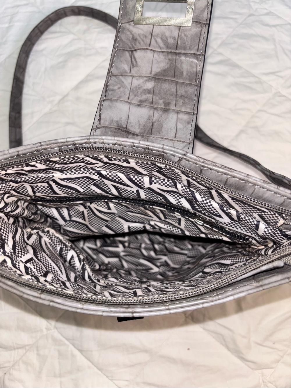 Croc-Embossed Crossbody Bag in Gray - Picture 4 of 5